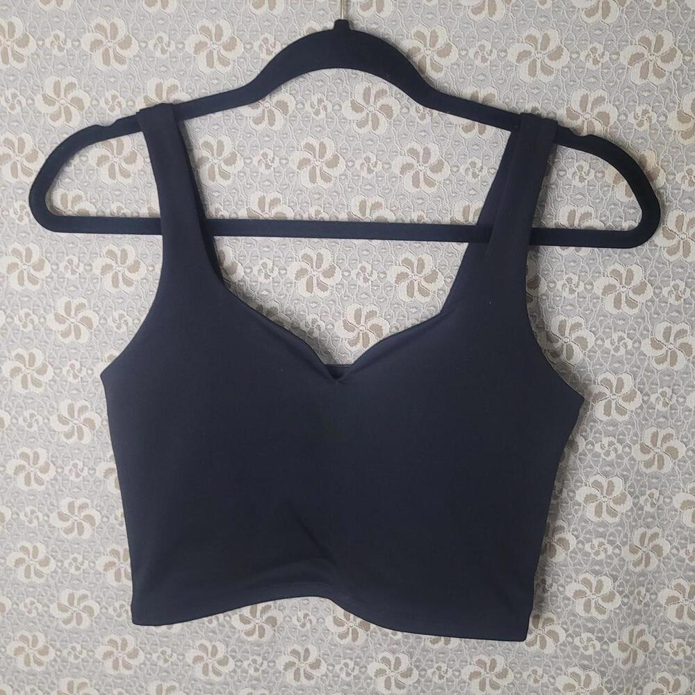Womens Express body contour black crop top